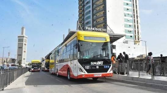 BRT Dakar — le premier système de bus électrique 100% d'Afrique subsaharienne