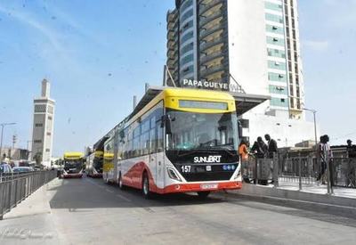 BRT Dakar — le premier système de bus électrique 100% d'Afrique subsaharienne