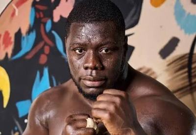 Franc — l'invaincu qui redéfinit la lutte sénégalaise