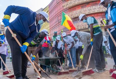 Set Setal — quand la jeunesse de Dakar a inventé son propre civisme